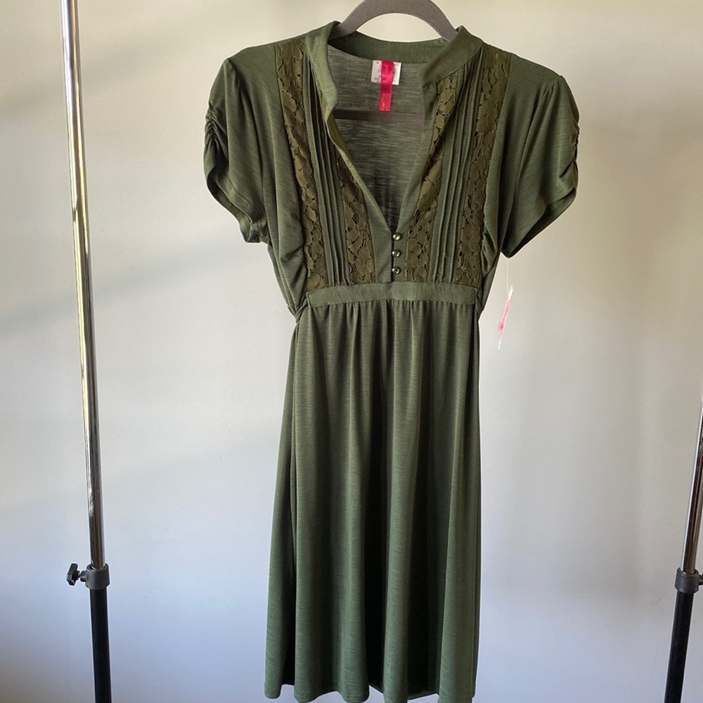 NWT Misses short sleeve dress